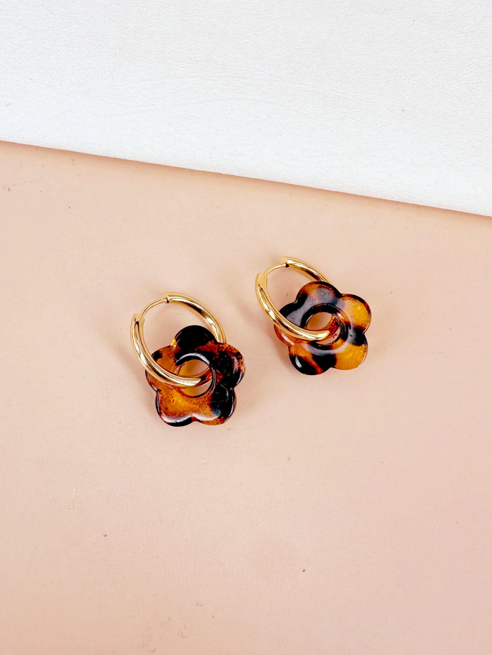 fleur résine léopard: Rebecca