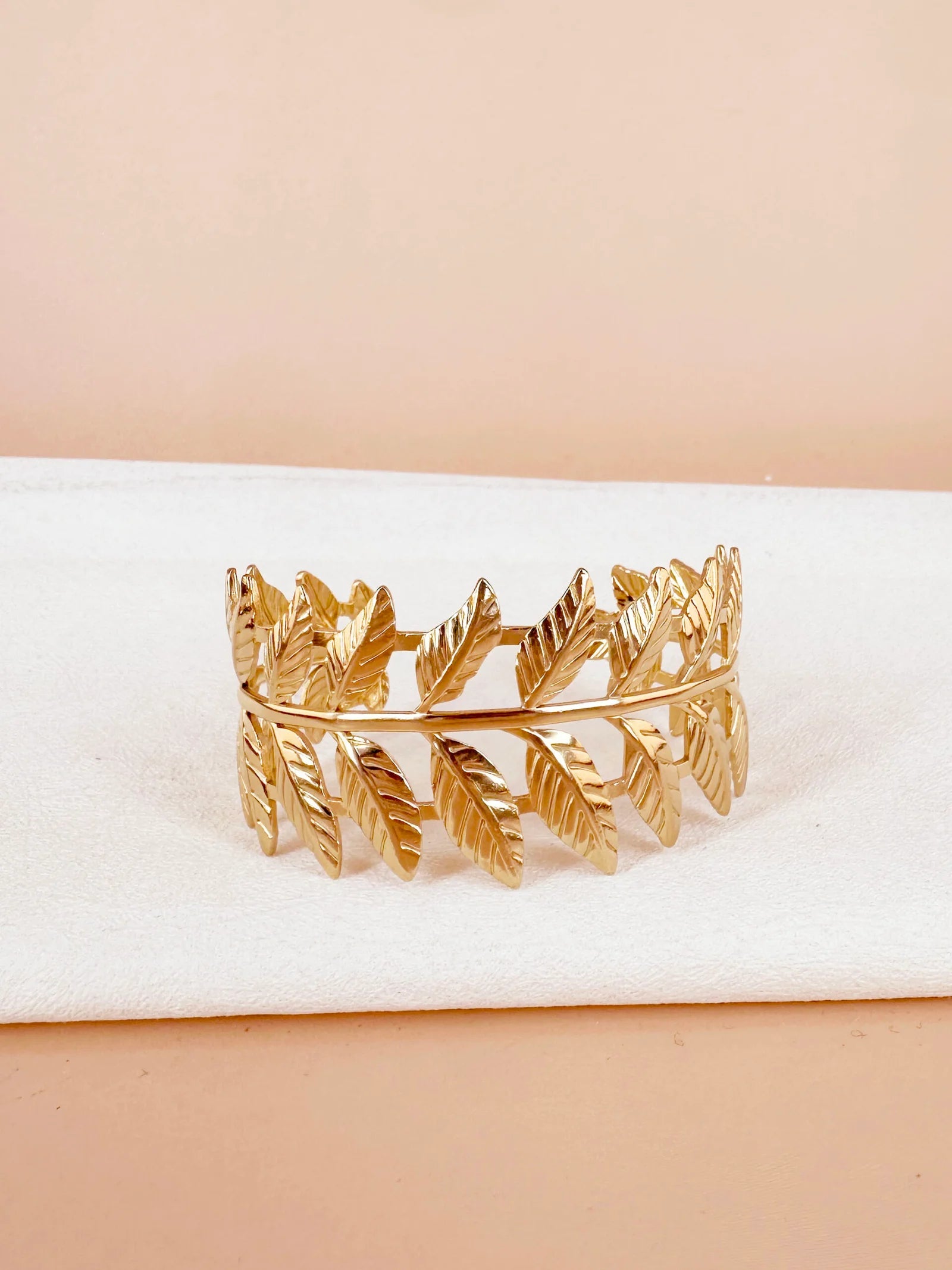 Bracelet manchette feuilles: Adrianna