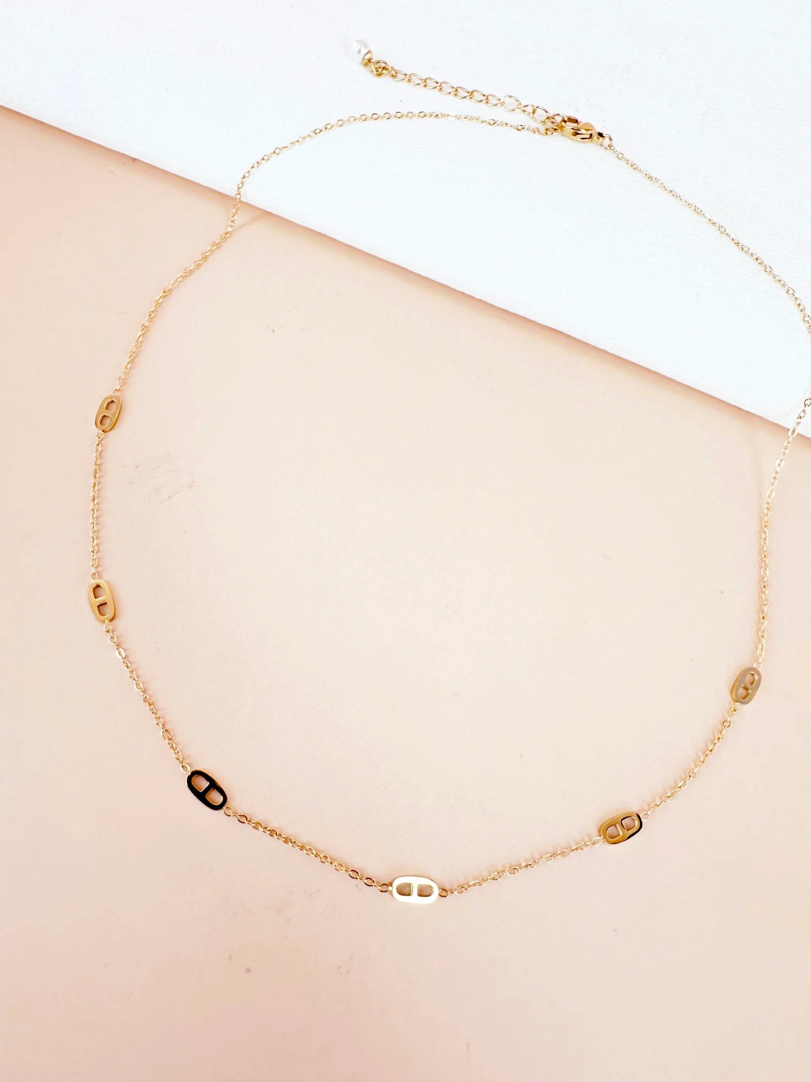 Collier fin maille marine: Jannah