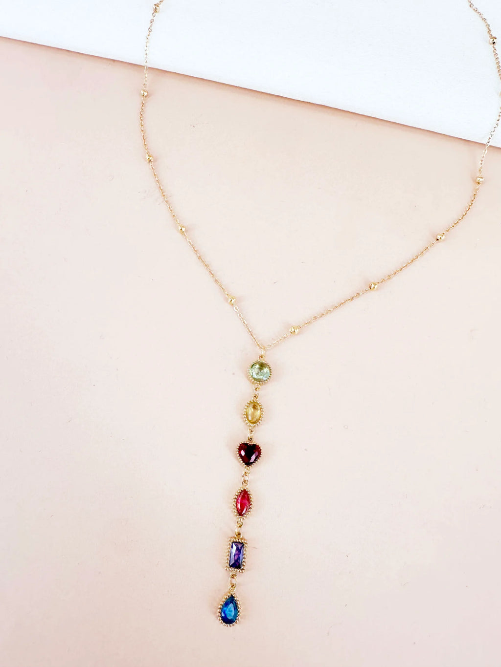 Collier Y cravate avec strass colorés: Milena