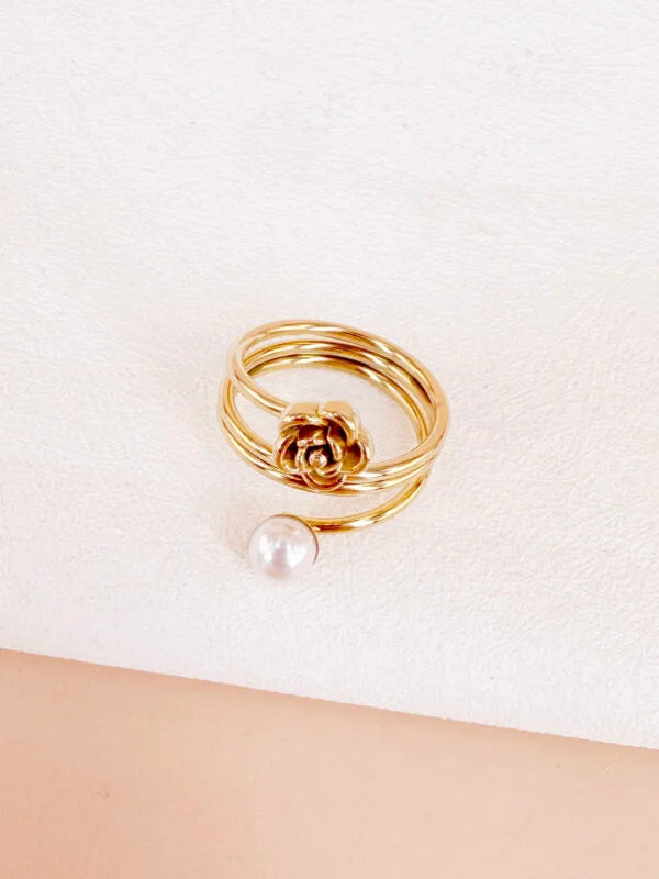 Bague perle et fleur: Johanna
